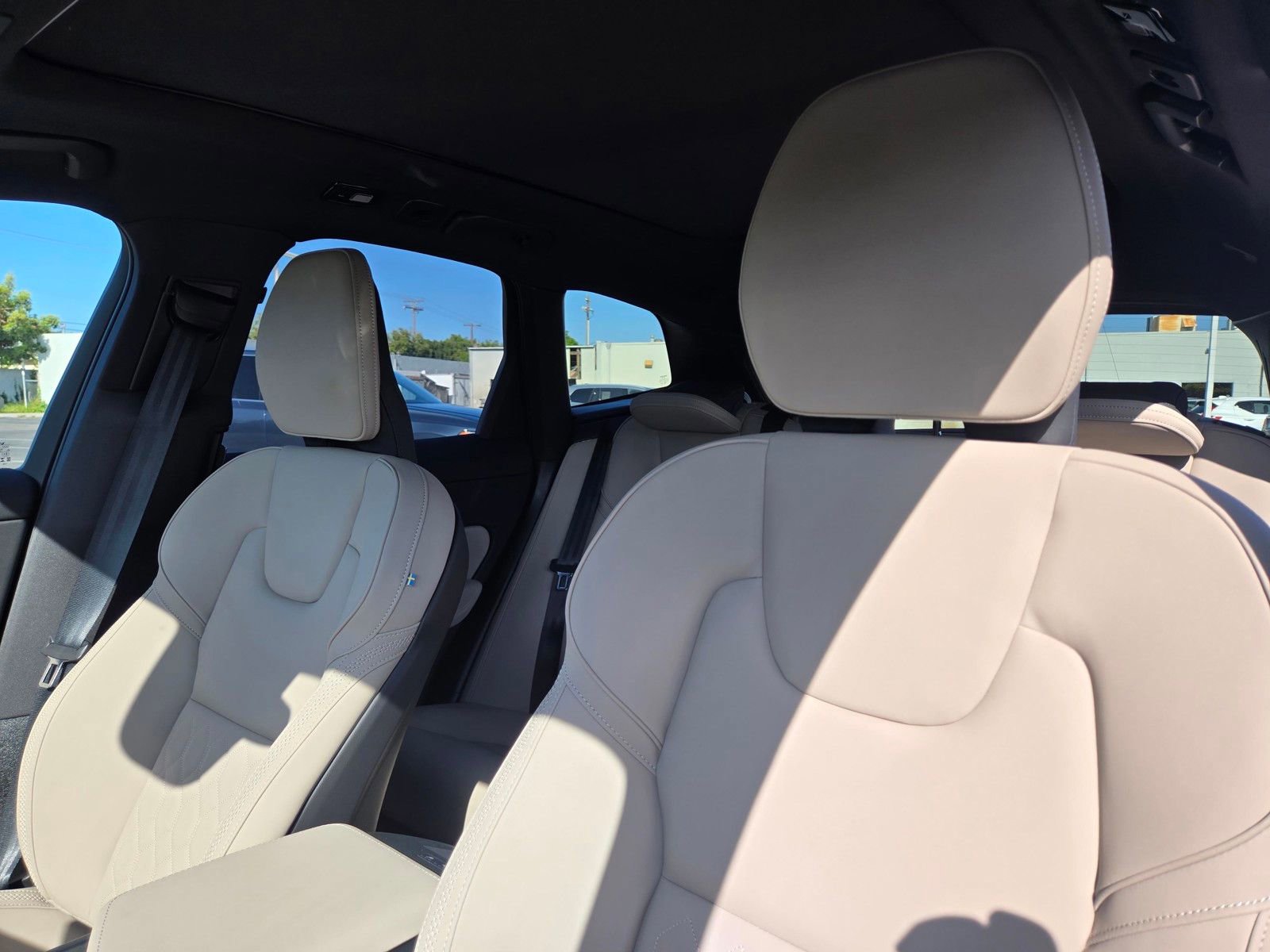 Used 2026 Volvo XC60 B5 Plus w/ Protection Package Premier AWD/4WD image 12