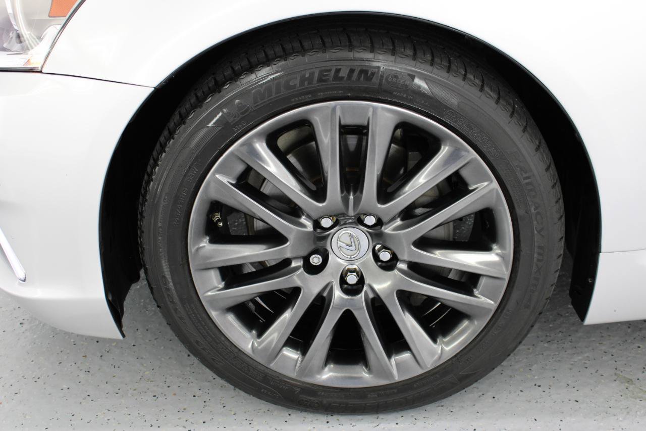 Used 2016 Lexus LS 460 w/ Comfort Package RWD image 70