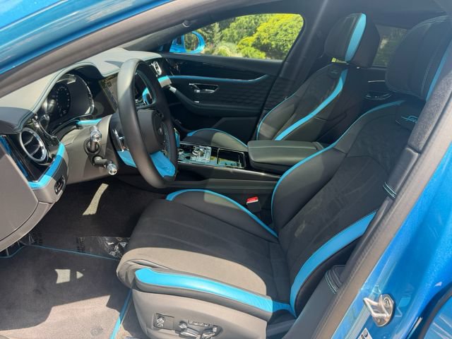 Used 2025 Bentley Flying Spur Plug-In Hybrid AWD/4WD image 11
