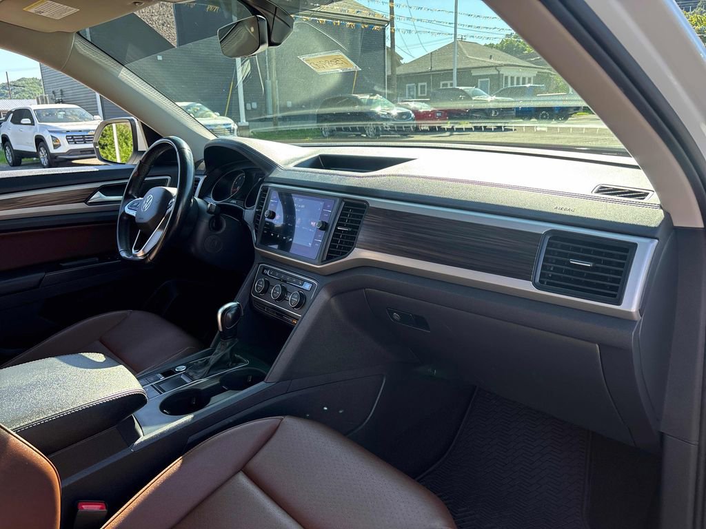Used 2021 Volkswagen Atlas SE FWD image 34