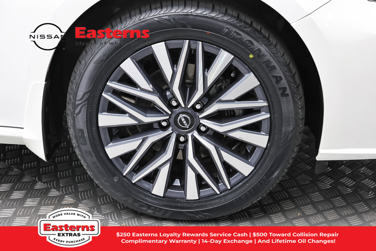 Used 2023 Nissan Altima 2.5 SV w/ SV Premium Package AWD/4WD image 30