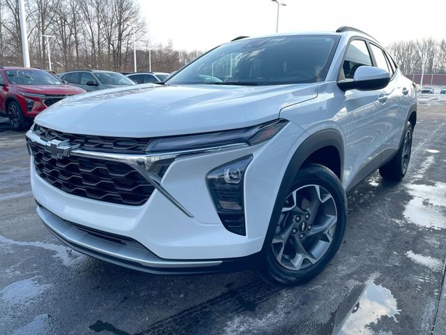 Certified 2024 Chevrolet Trax LT w/ Driver Confidence Package