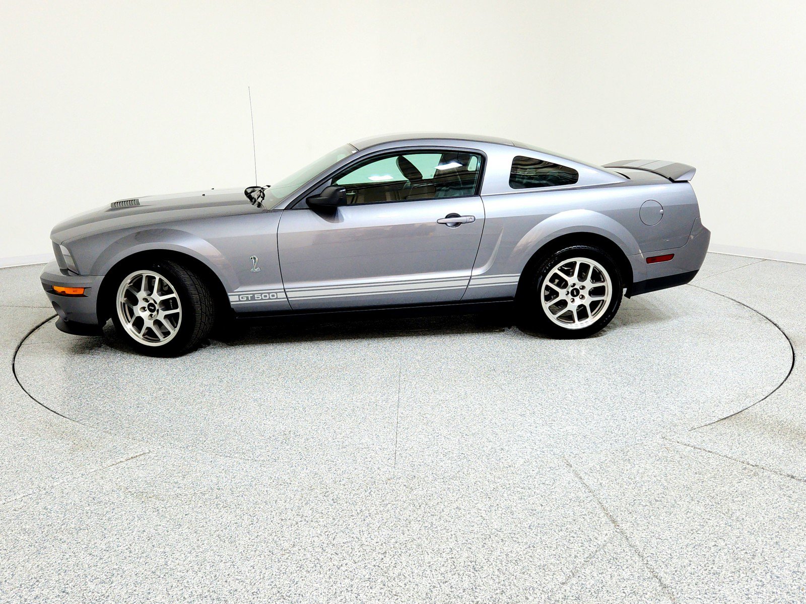 Used 2007 Ford Mustang Shelby GT500 image 9