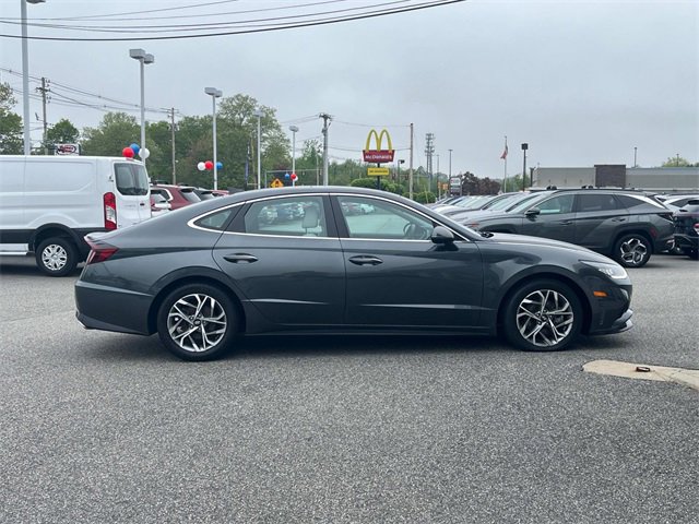 Certified 2023 Hyundai Sonata SEL w/ Convenience Package image 2