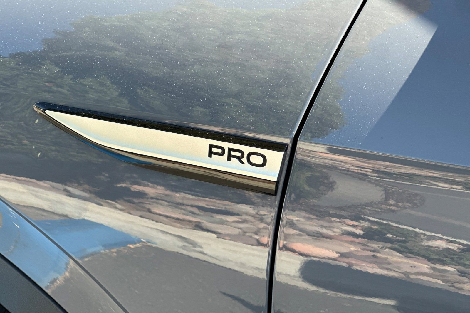 Certified 2023 Volkswagen ID.4 Pro image 28