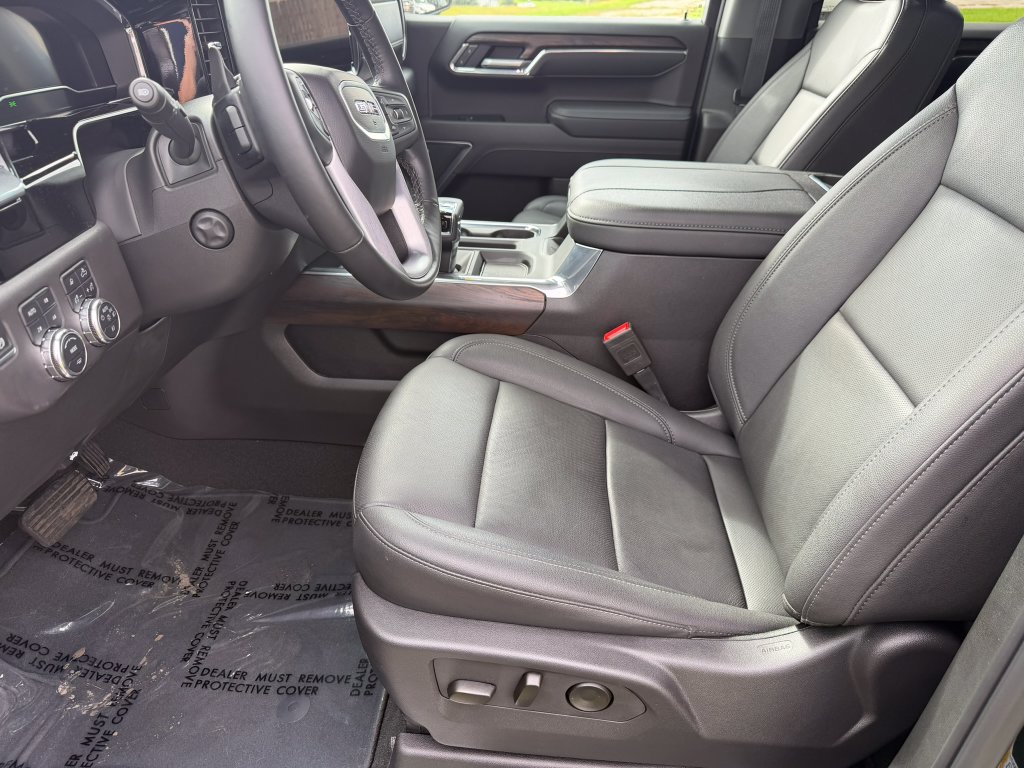 Used 2025 GMC Sierra 1500 SLT w/ SLT Premium Plus Package AWD/4WD image 11