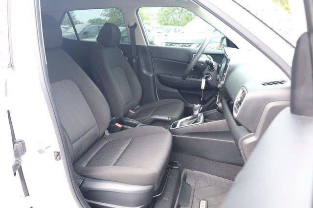 Used 2021 Hyundai Venue SE FWD image 20