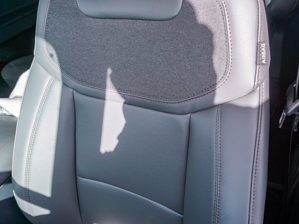 New 2026 Ford Explorer Active w/ Active Comfort Package RWD image 20
