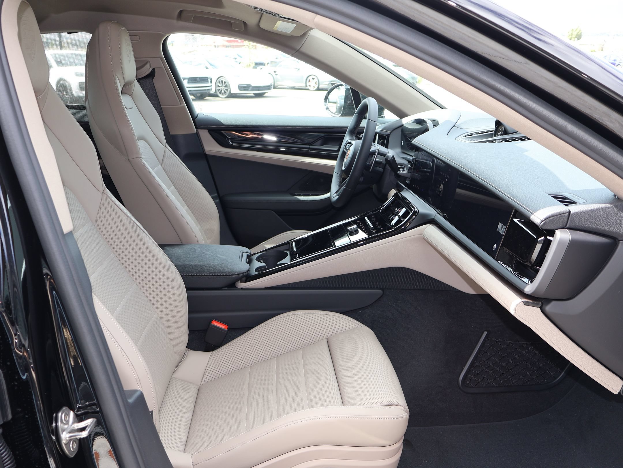 New 2026 Porsche Panamera 4 AWD/4WD image 30