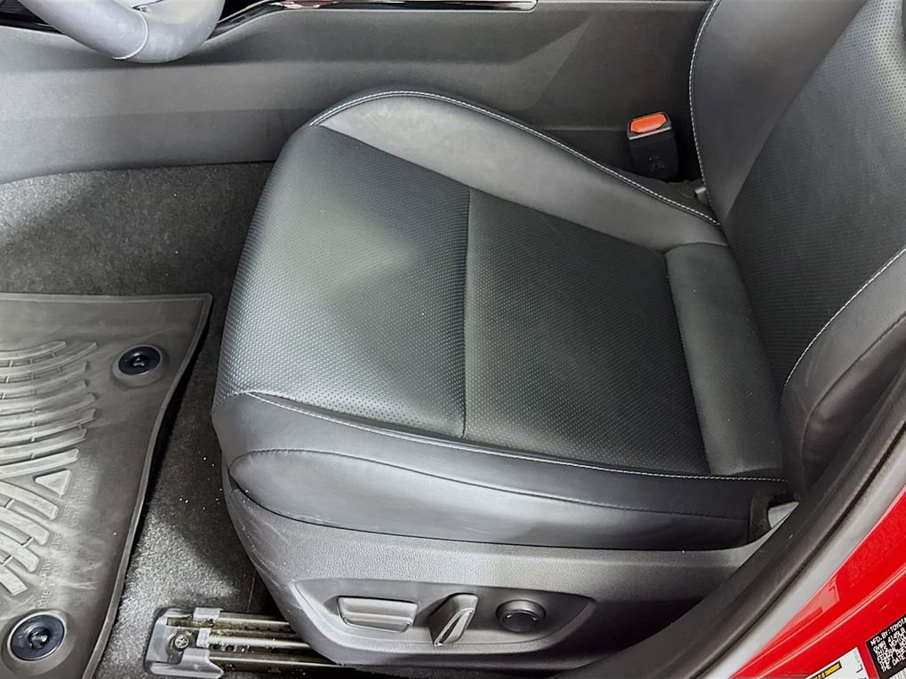 Used 2023 Toyota Prius XLE image 20