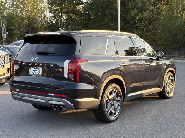 Used 2024 Hyundai Palisade SEL w/ Premium Package AWD/4WD image 3