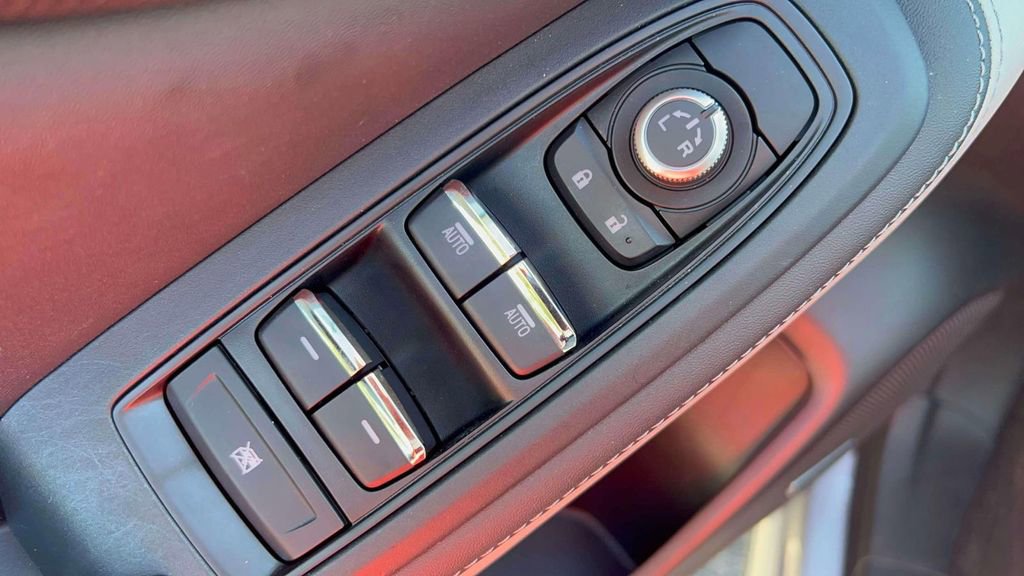 Used 2023 Subaru Forester Limited image 11