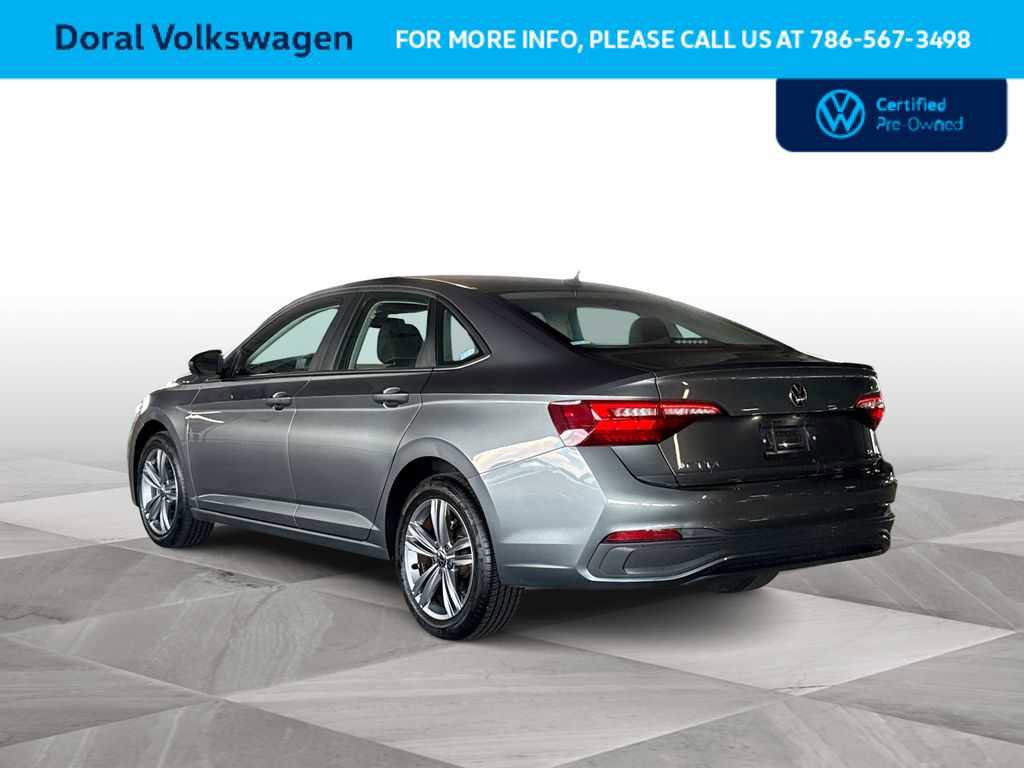 Certified 2024 Volkswagen Jetta SE FWD image 6