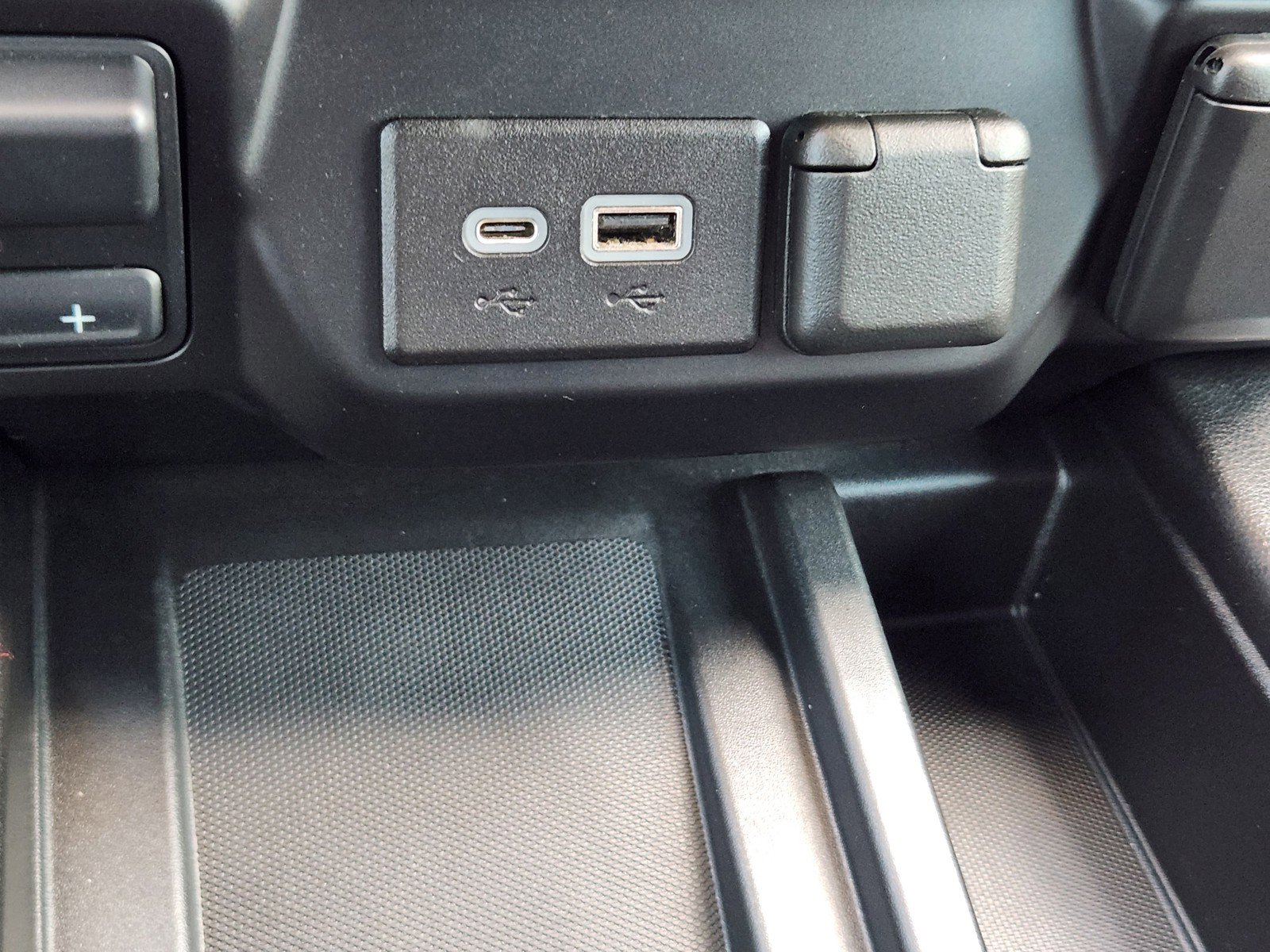 Used 2021 Chevrolet Silverado 3500 High Country AWD/4WD image 17