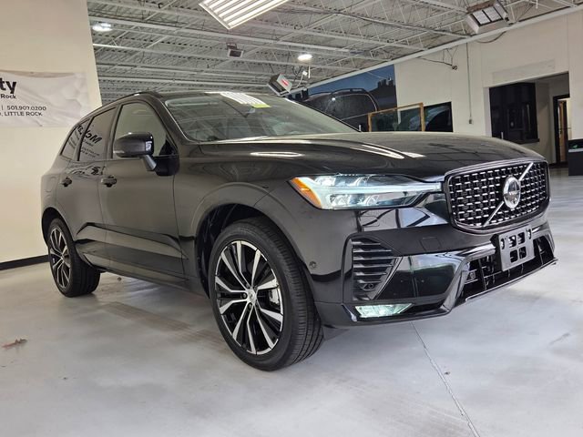 Certified 2025 Volvo XC60 B5 Plus image 4