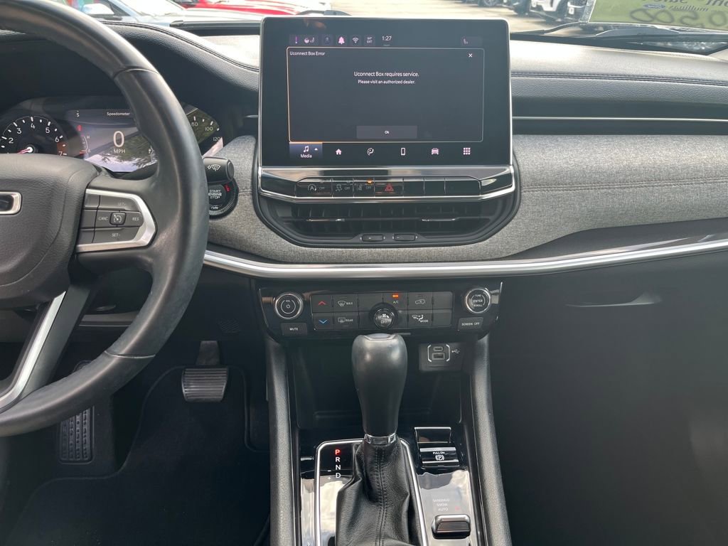 Used 2022 Jeep Compass Latitude image 39