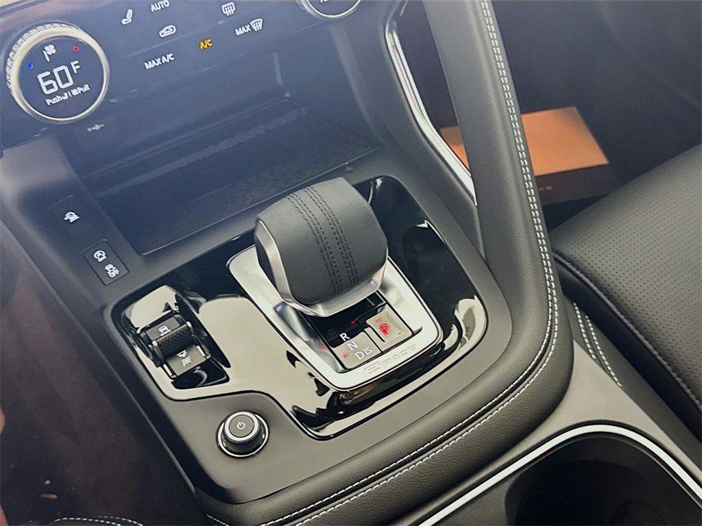 New 2024 Jaguar E-PACE R-Dynamic SE image 16