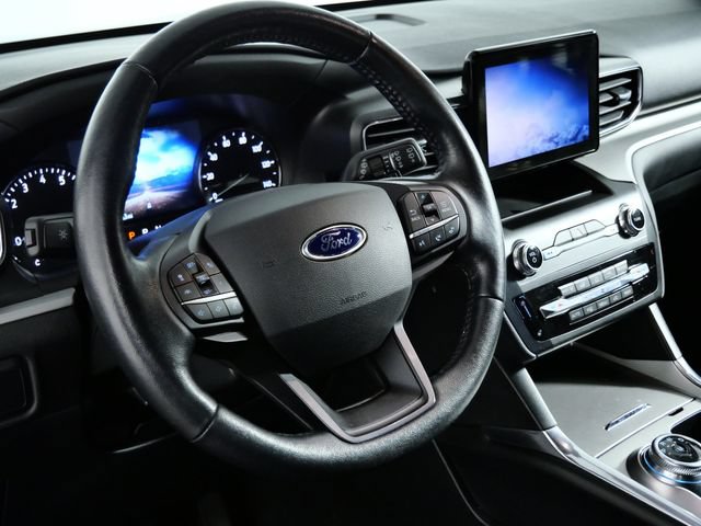 Certified 2020 Ford Explorer XLT w/ Equipment Group 202A AWD/4WD image 20
