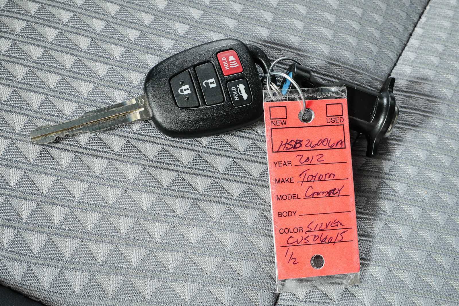 Used 2012 Toyota Camry SE FWD image 34