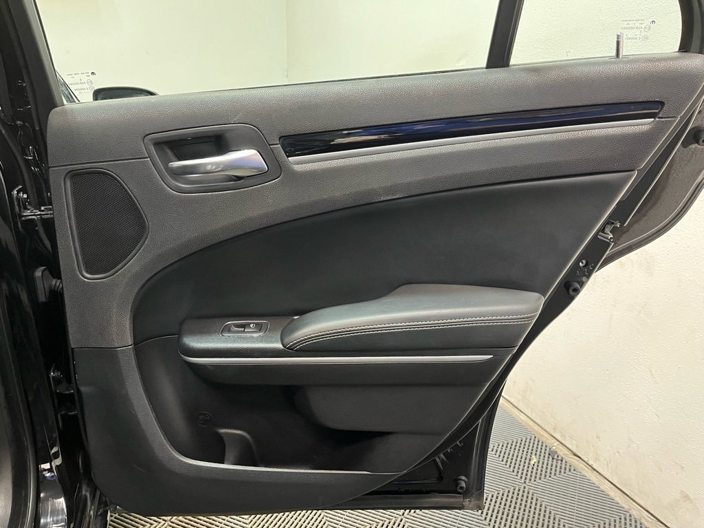 Used 2022 Chrysler 300 S image 17