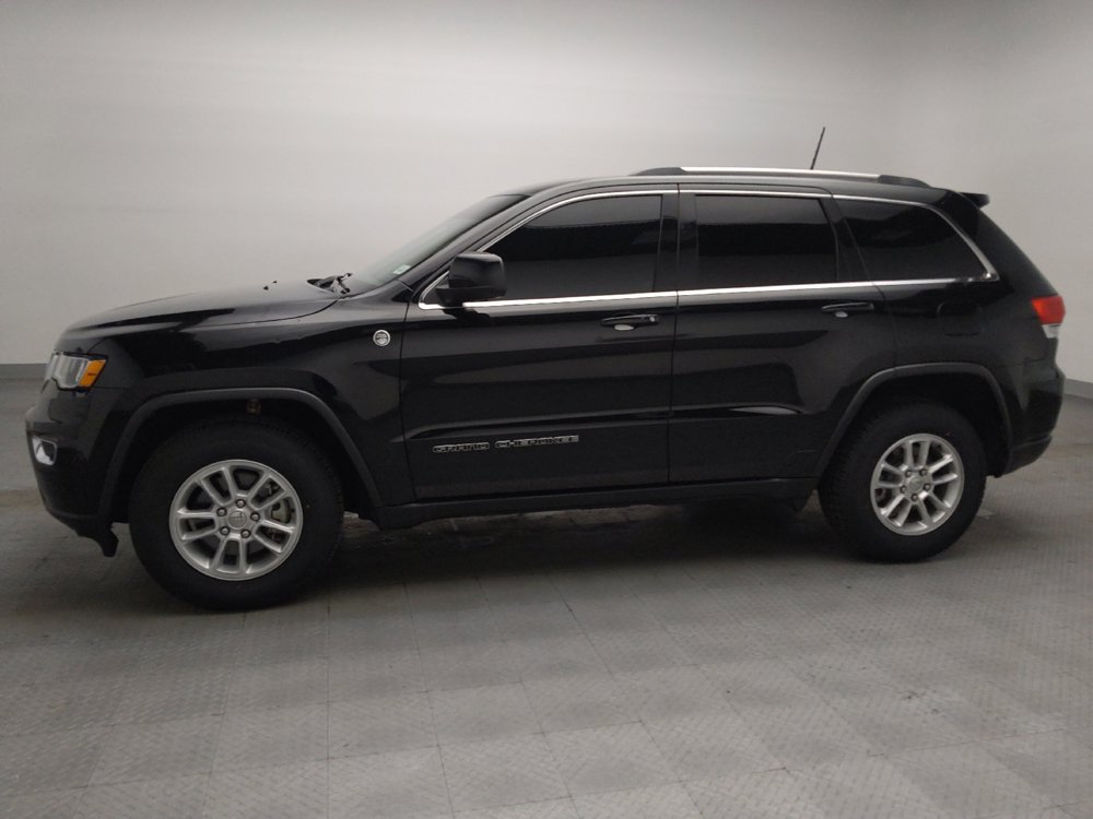 Used 2019 Jeep Grand Cherokee Laredo AWD/4WD image 2