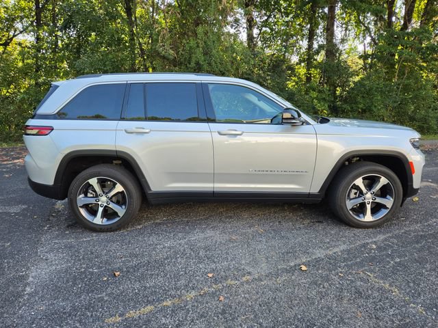 Used 2023 Jeep Grand Cherokee 4WD 4xe image 5