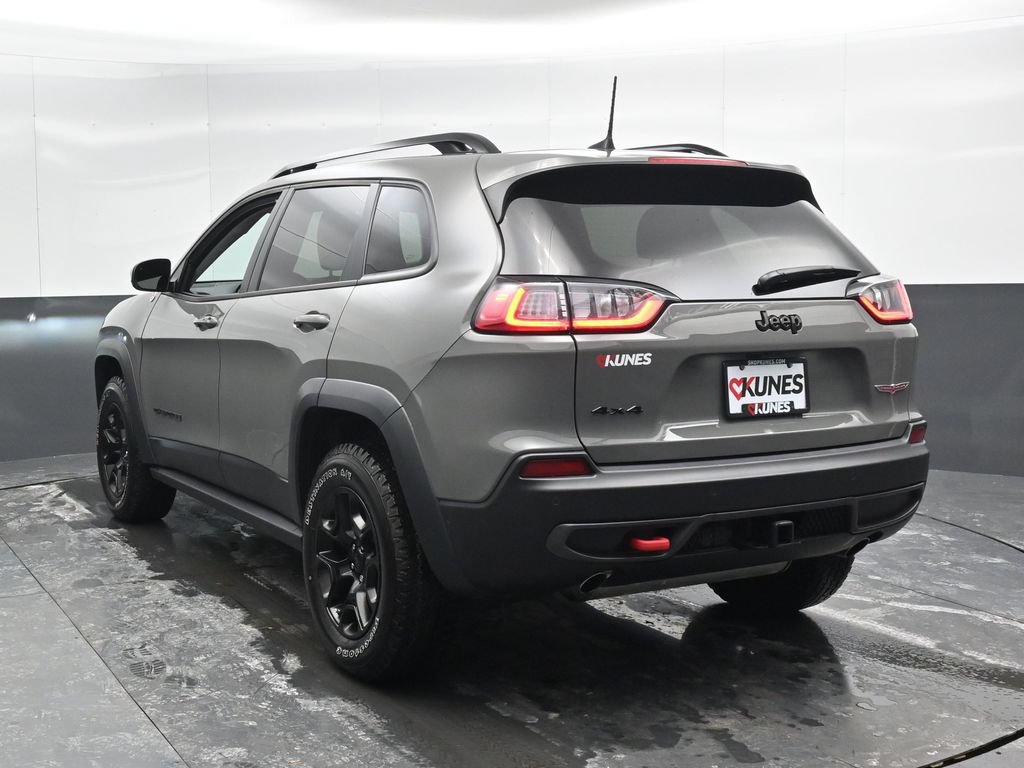Used 2023 Jeep Cherokee Trailhawk w/ Trailer Tow Group AWD/4WD image 9