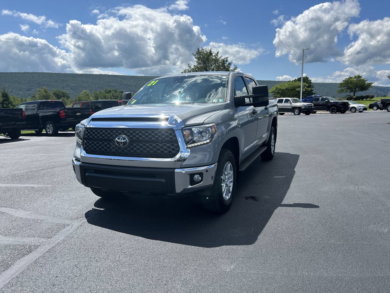 Used 2021 Toyota Tundra SR5 AWD/4WD image 3
