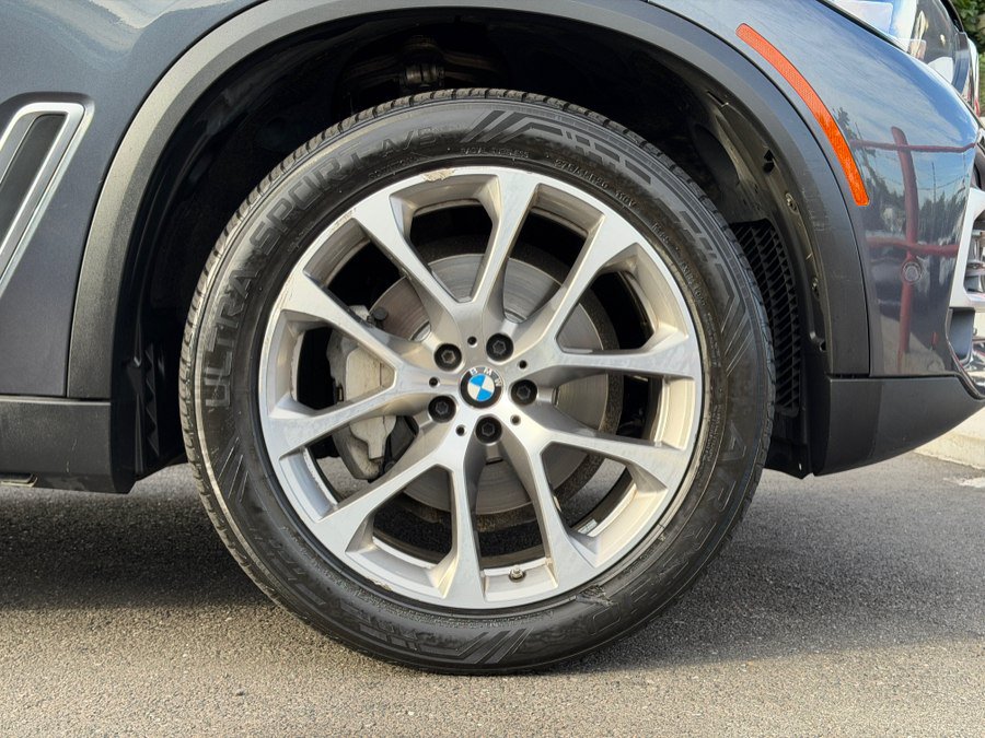 Used 2019 BMW X5 xDrive40i w/ Premium Package 2 AWD/4WD image 21