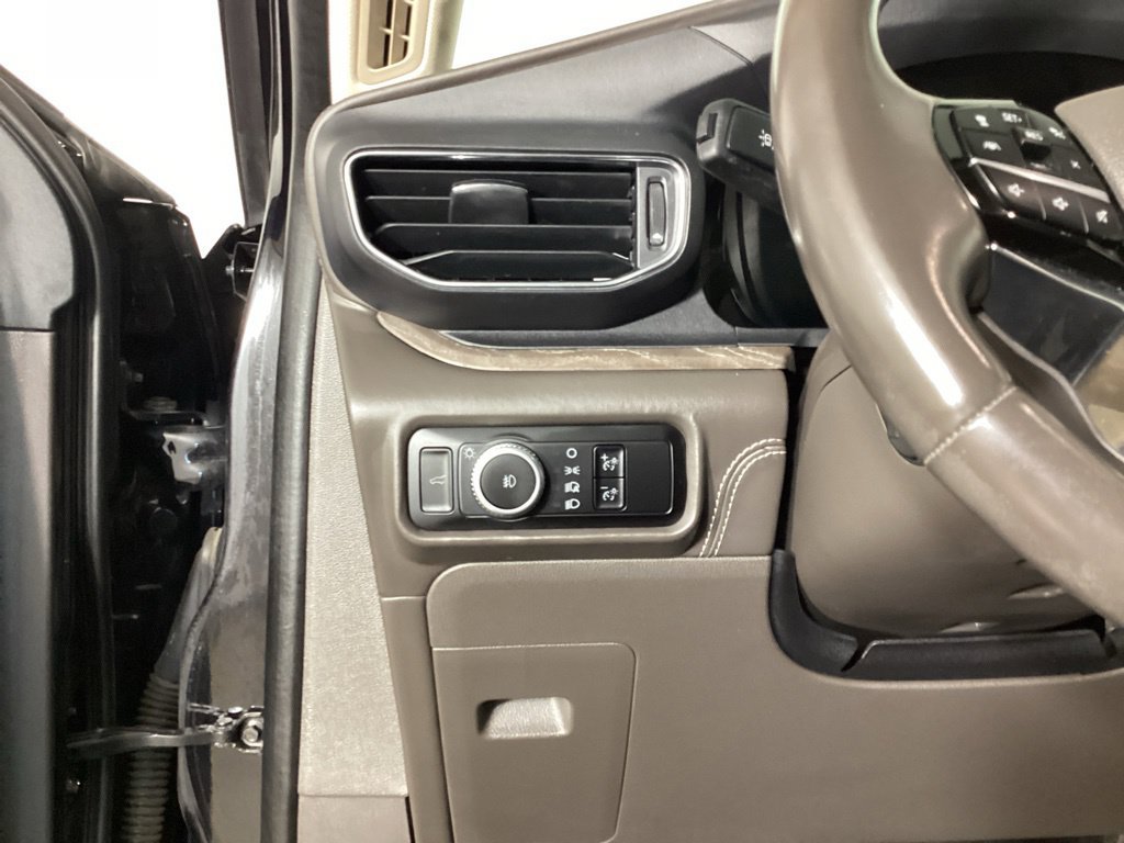 Used 2022 Ford Explorer Platinum w/ Equipment Group 601A AWD/4WD image 12