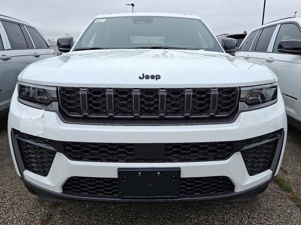 New 2026 Jeep Grand Cherokee L 4WD image 2