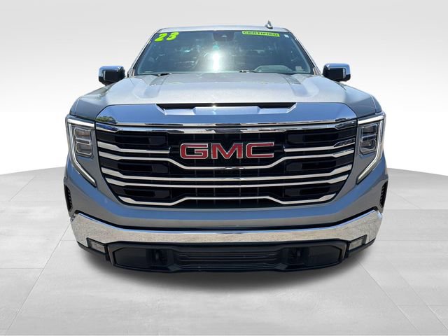 Used 2023 GMC Sierra 1500 SLT w/ SLT Premium Package AWD/4WD image 4