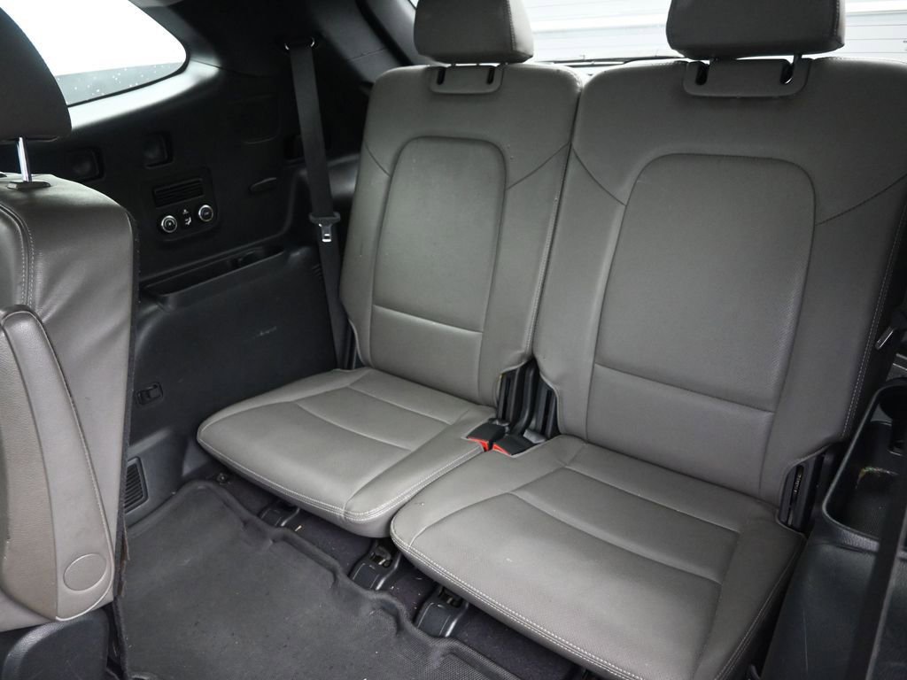 Used 2015 Hyundai Santa Fe Limited w/ Option Group 04 image 15