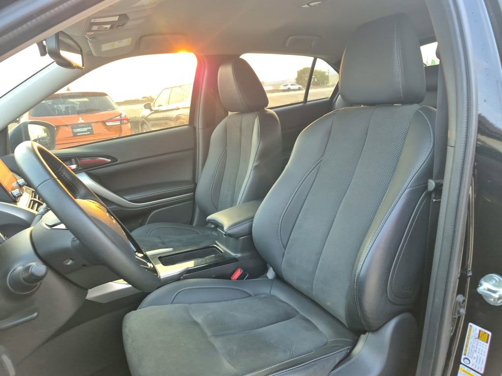 Used 2025 Mitsubishi Eclipse Cross SE AWD/4WD image 14