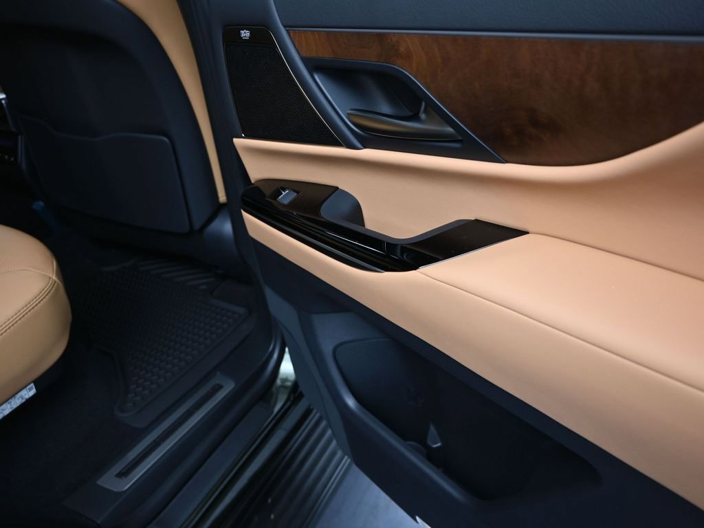 New 2026 Lexus LX 700h Luxury image 23