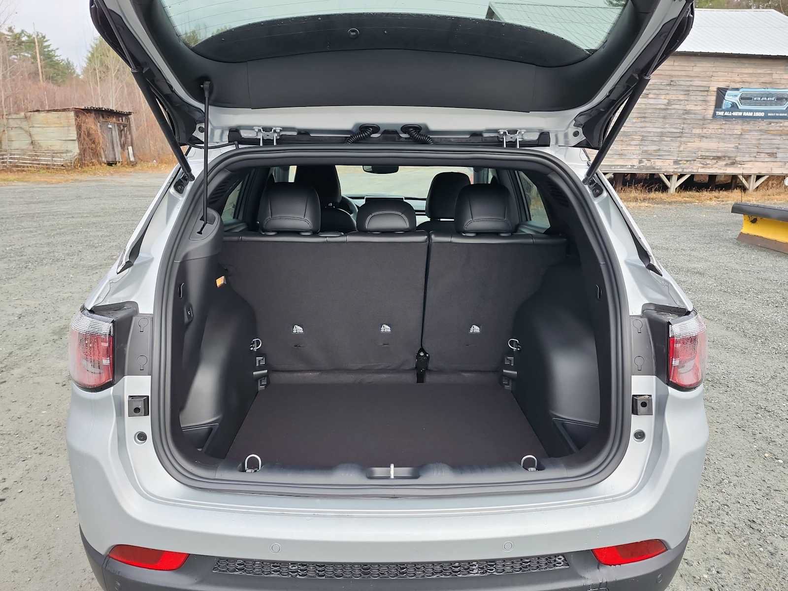New 2026 Jeep Compass Limited AWD/4WD image 16