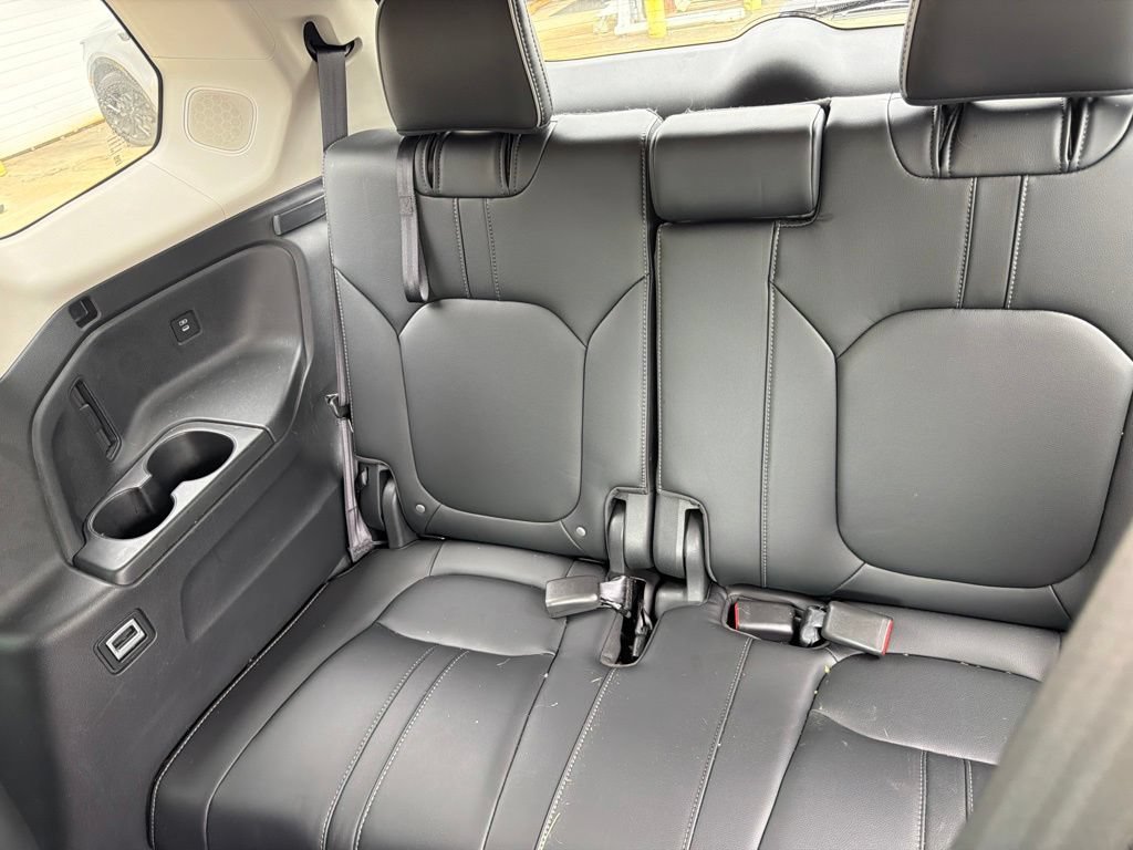 Used 2024 Honda Pilot Elite image 11