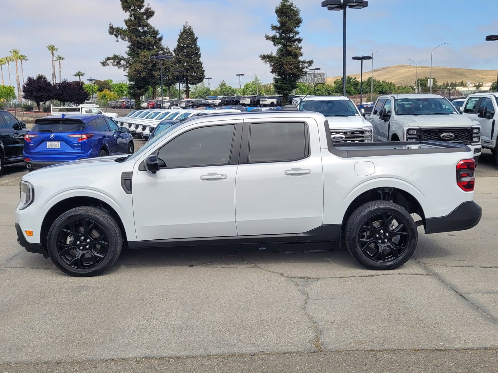 Certified 2025 Ford Maverick Lariat w/ Black Appearance Package AWD/4WD image 7