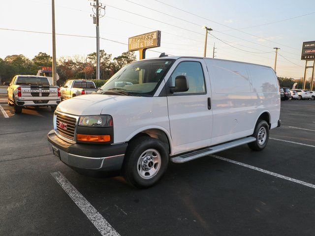 Used 2024 GMC Savana 2500 w/ Driver Convenience Package image 4