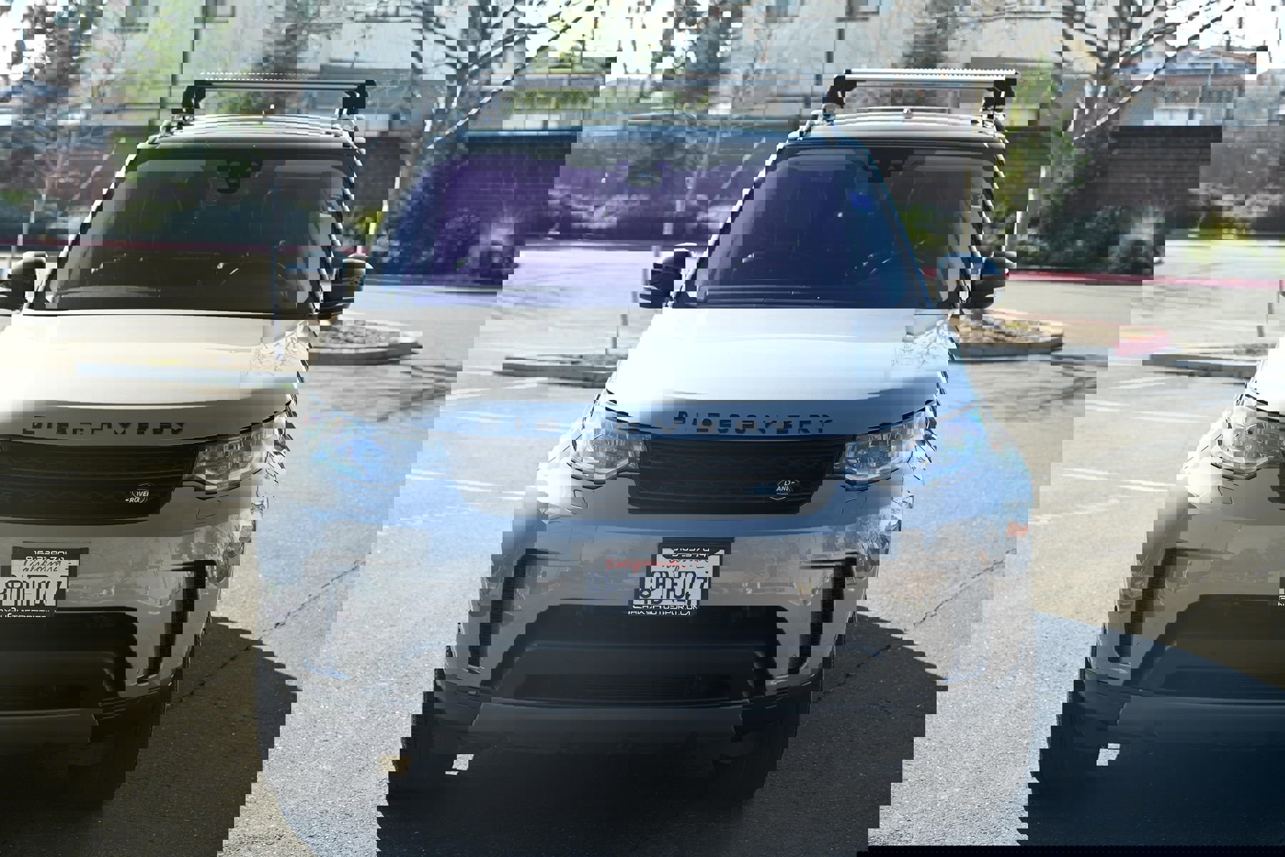 Used 2020 Land Rover Discovery HSE AWD/4WD image 2