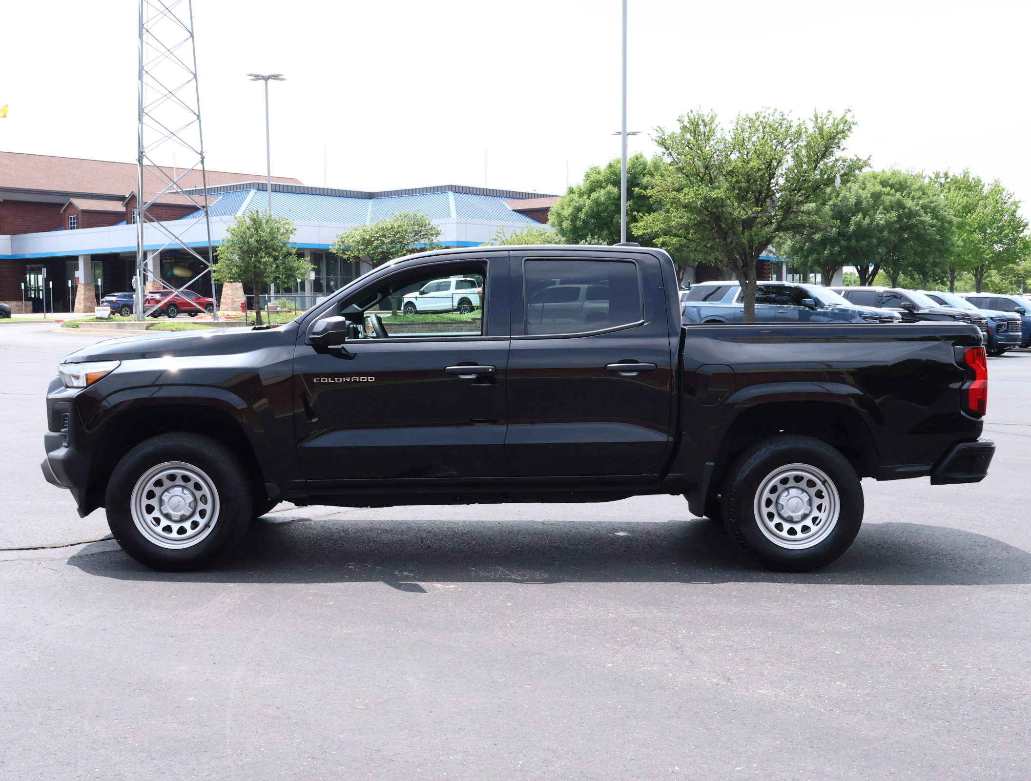 Used 2024 Chevrolet Colorado W/T RWD image 24