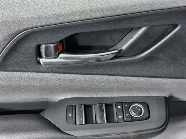 Certified 2025 Toyota Prius XLE FWD image 19