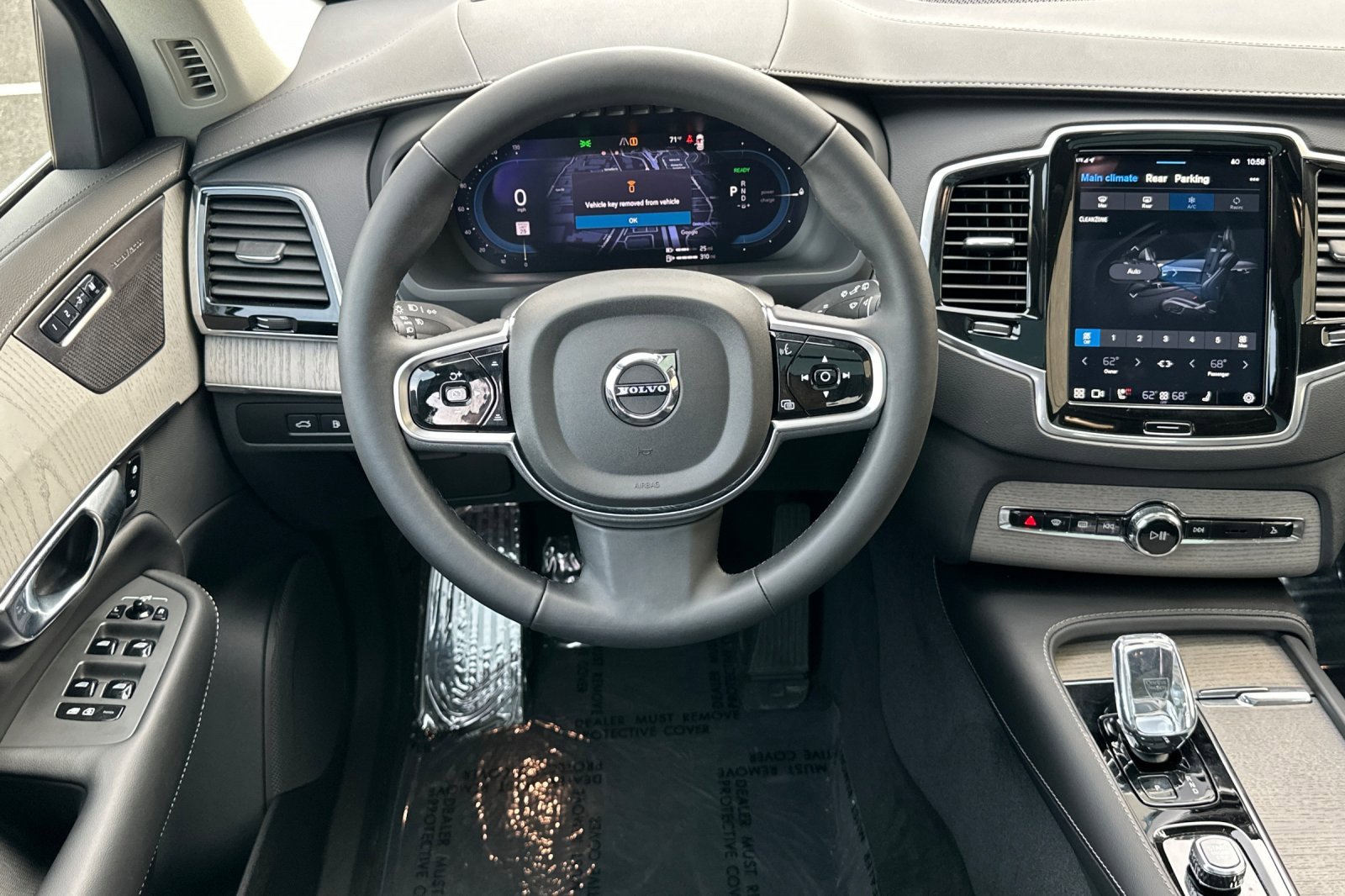 Certified 2025 Volvo XC90 T8 Ultra w/ Protection Package Premier image 15