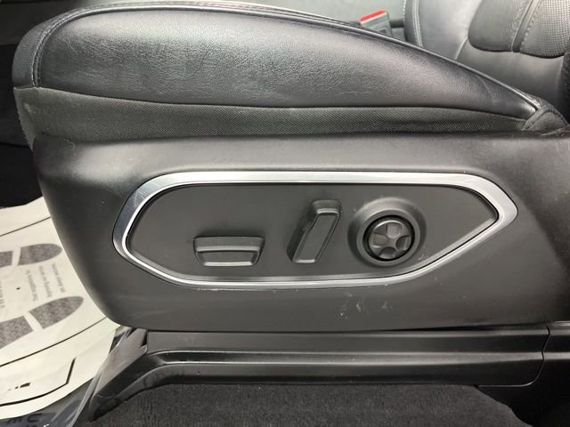 Used 2024 Jeep Wagoneer Series II w/ Flexible Seating Group image 34