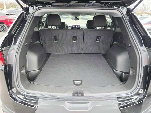 Used 2025 Chevrolet Blazer LT w/ Midnight/Sport Edition image 10