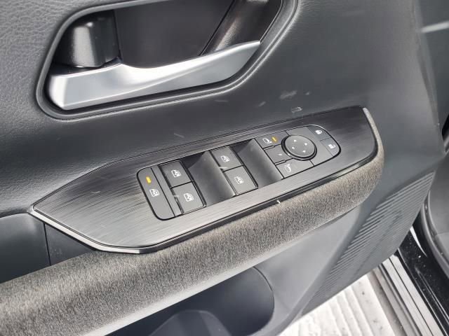 New 2026 Nissan Kicks SV w/ Cold Weather Package image 19