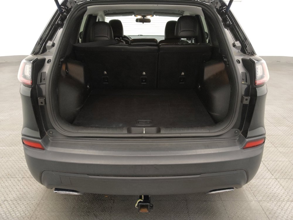 Used 2019 Jeep Cherokee Latitude Plus image 29