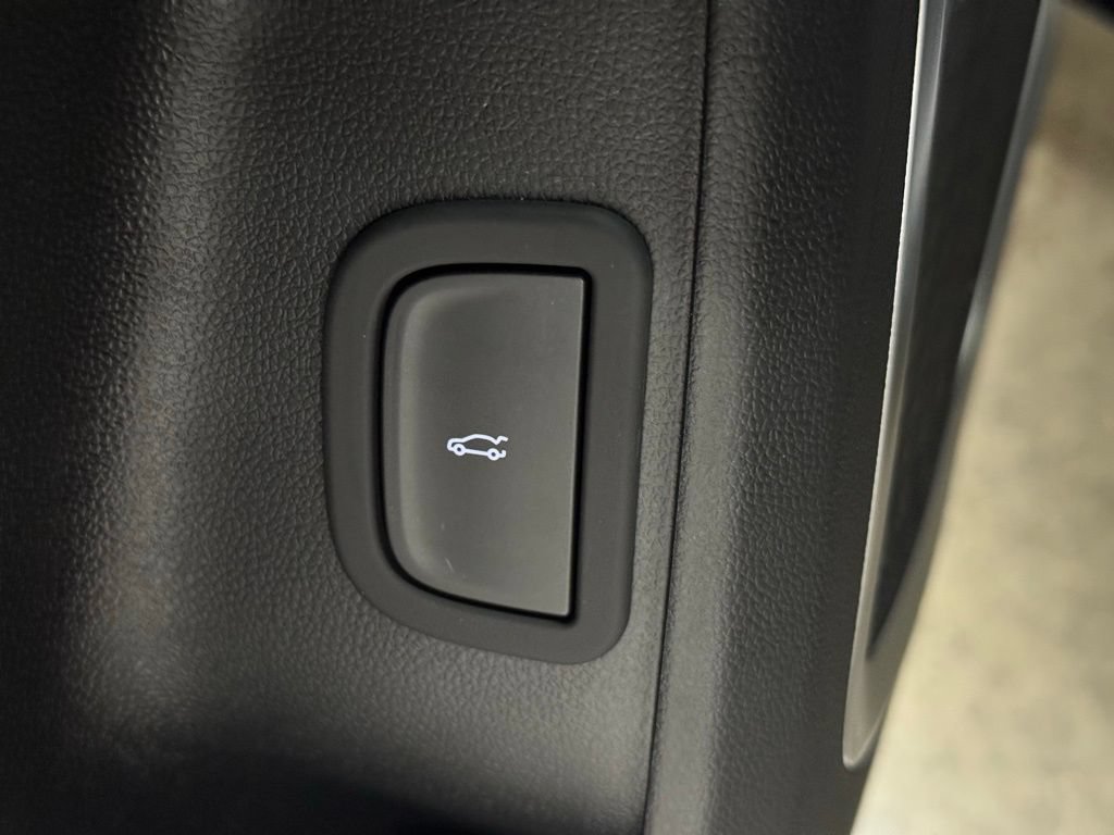 New 2026 Buick Enclave Sport Touring w/ Power Package FWD image 17
