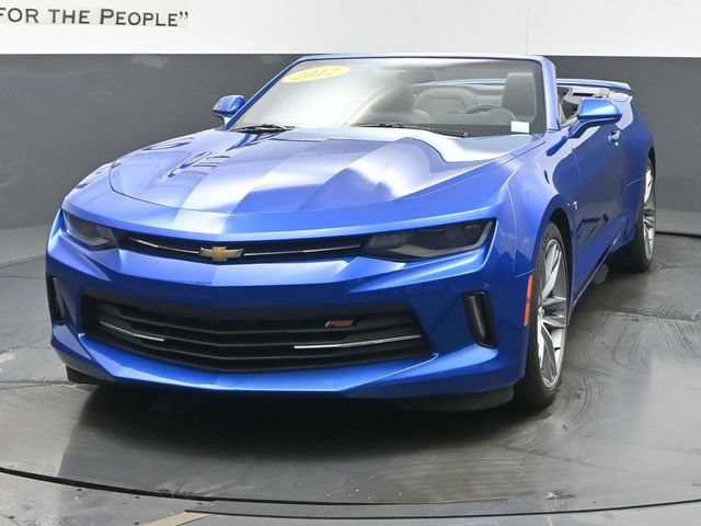 Used 2017 Chevrolet Camaro LT w/ RS Package RWD image 7