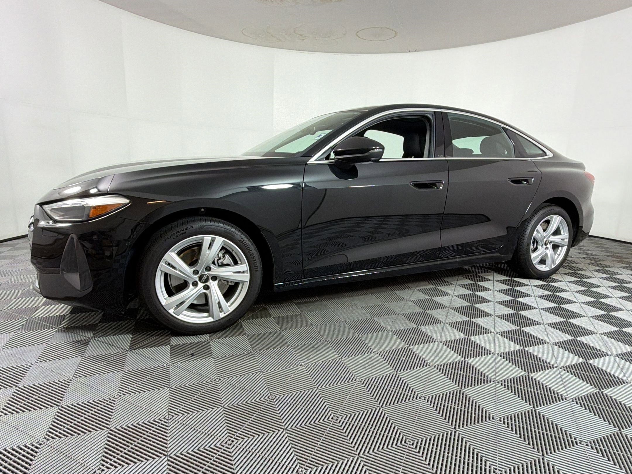 Certified 2025 Audi A5 2.0T Premium w/ Convenience Package image 18